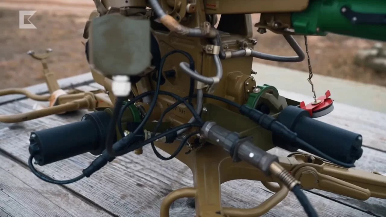 «Калашников» показал комплект оборудования для дистанционного проводного управления пусковой установкой ПТРК «Конкурс-М»