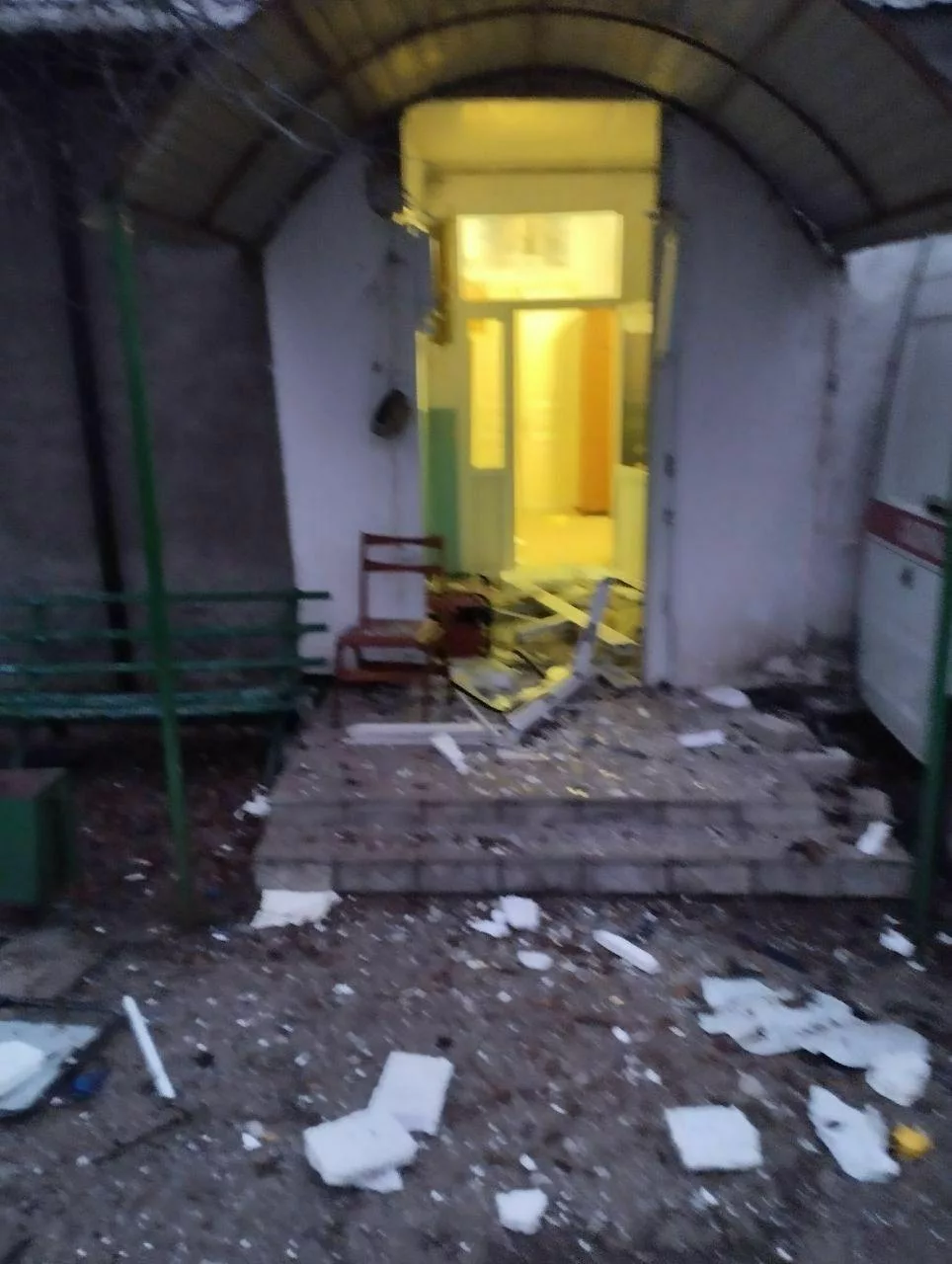 ВСУ снова обстреляли больницу в Алешках, где вчера погиб замглавврача