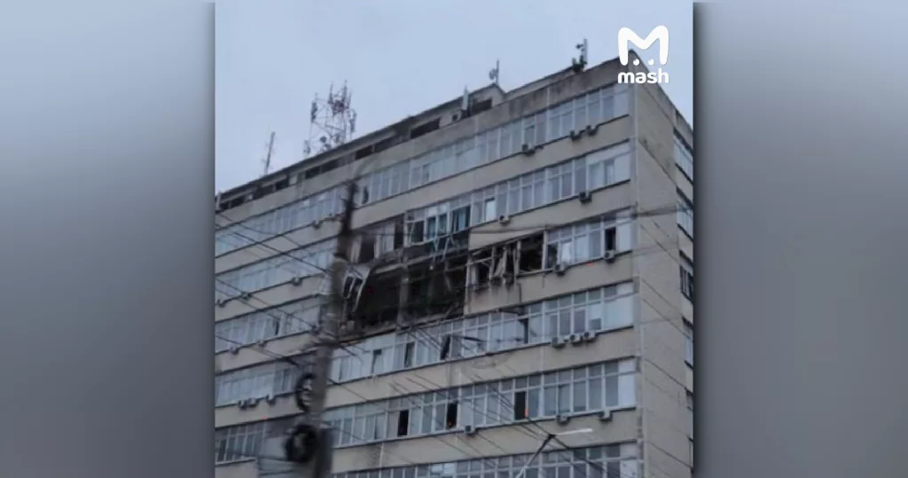 Брянский завод «Кремний ЭЛ» - один из крупнейших производителей микроэлектроники России, приостановил работу после атаки дронов