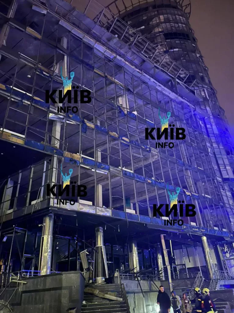 Рано утром по Киеву был нанесен удар четырьмя баллистическими ракетами ОТРК "Искандер-М" или KN-23