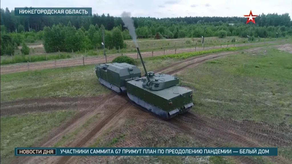 Вчера на улицах Перми в ДТП попало редкое 120-мм САО «Магнолия», съехавшее на повороте с трала в забор