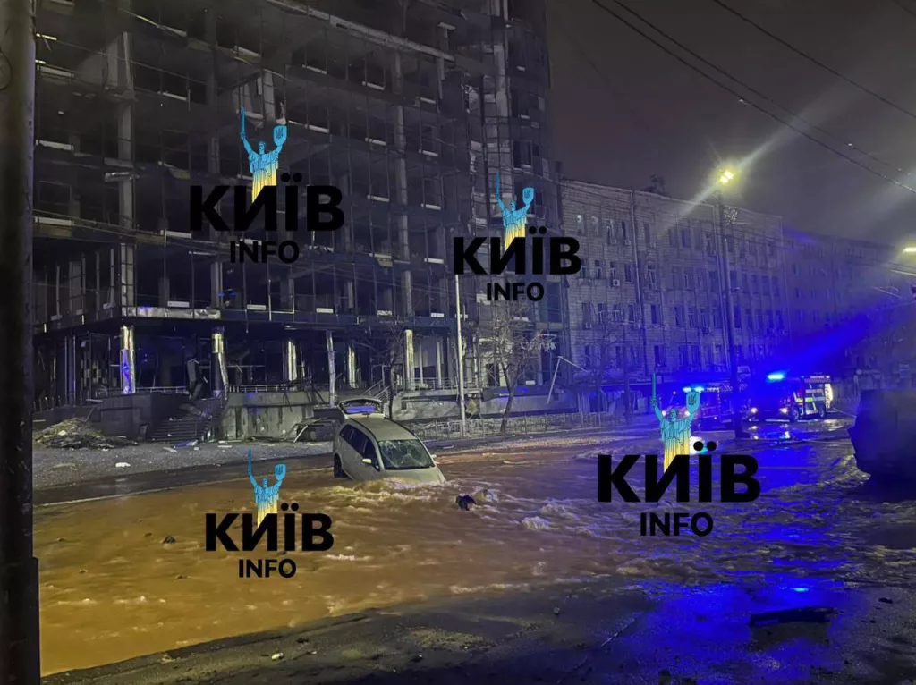 Рано утром по Киеву был нанесен удар четырьмя баллистическими ракетами ОТРК "Искандер-М" или KN-23