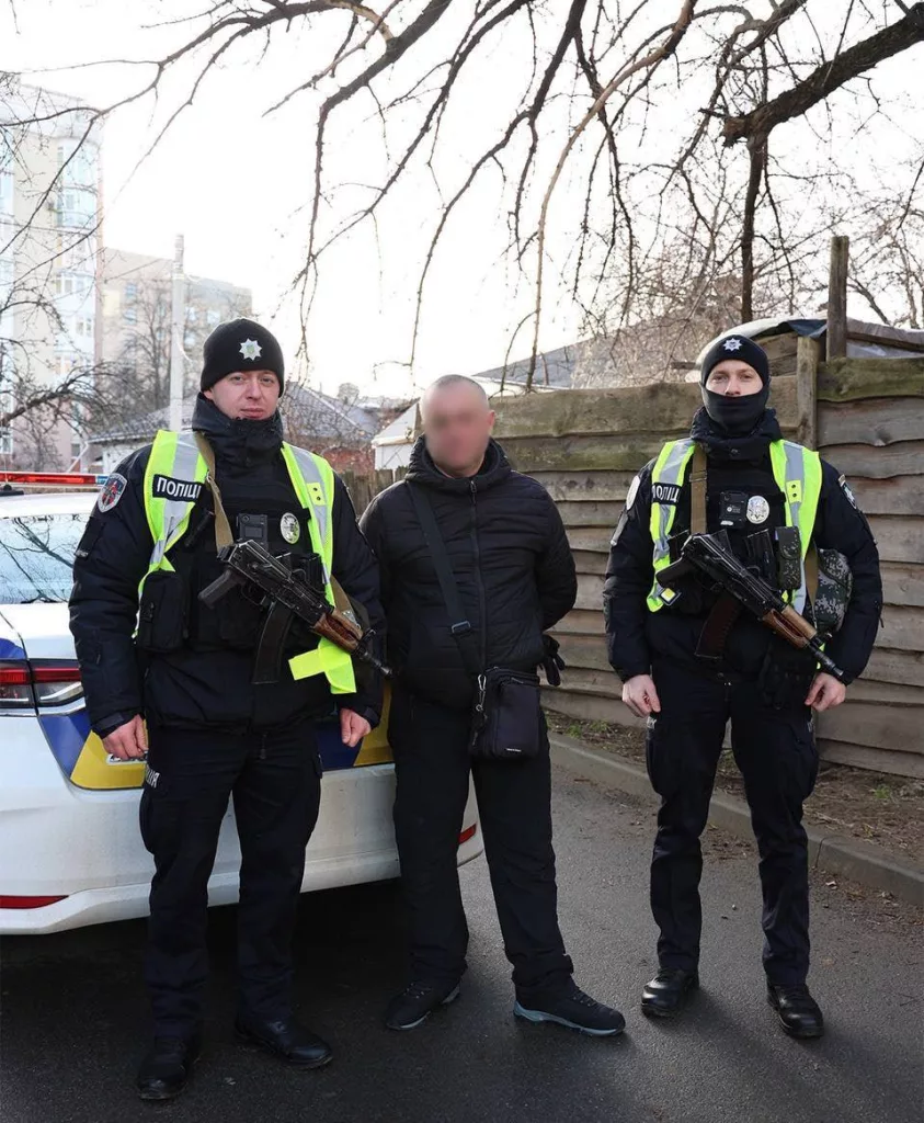 Украинец прокричал слова поддержки в адрес России во время минуты молчания в Чернигове