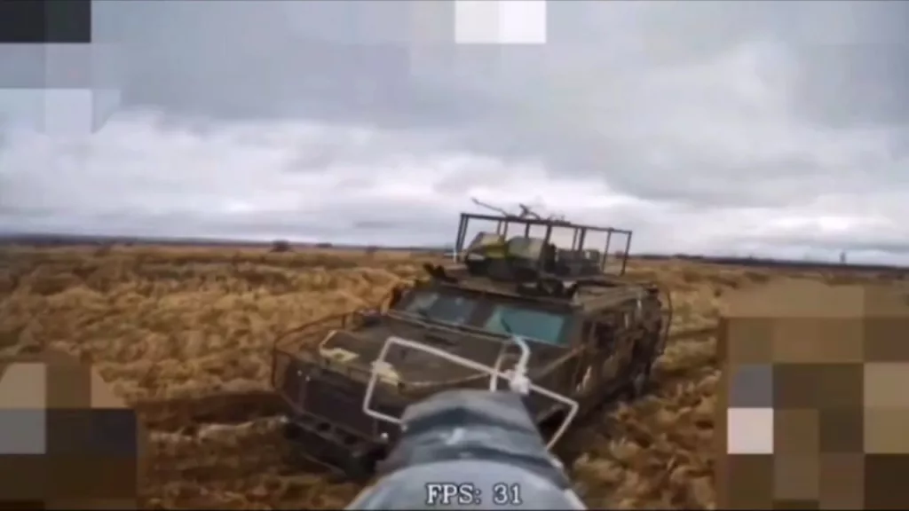 Добивание FPV-дронами украинского танка Т-64БВ обр. 2017/2022 г., бронеавтомобилей "Козак-7" и MaxxPro, а также 155-мм САУ M109, Южно-Донецкое направление