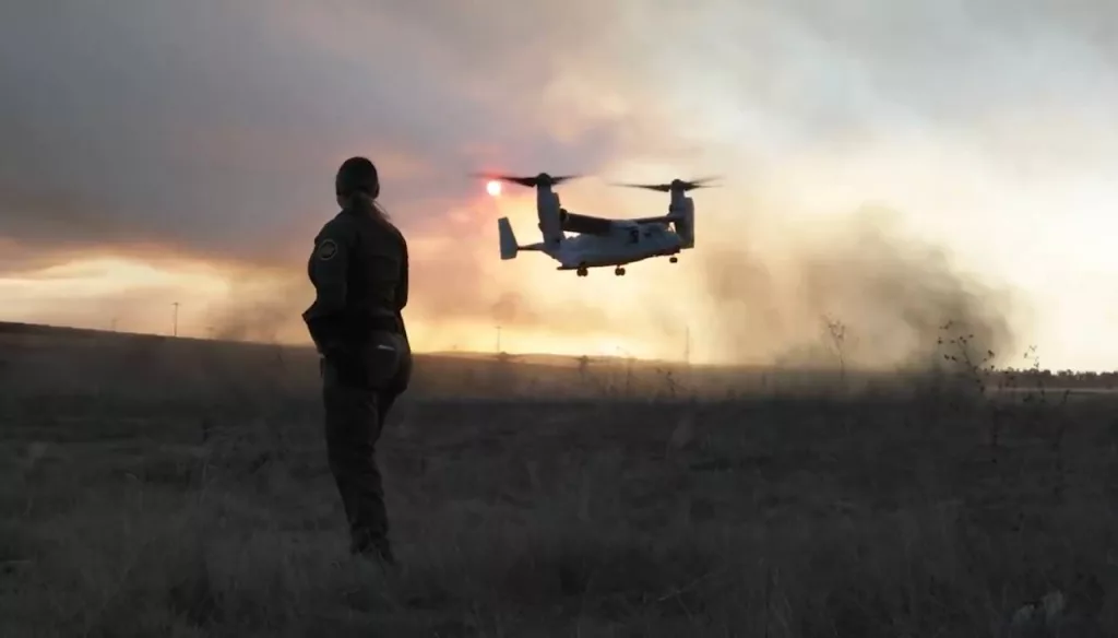 Белый дом публикует кадры переброски подразделений корпуса морской пехоты на конвертопланах MV-22B Osprey в район американо-мексиканской границы