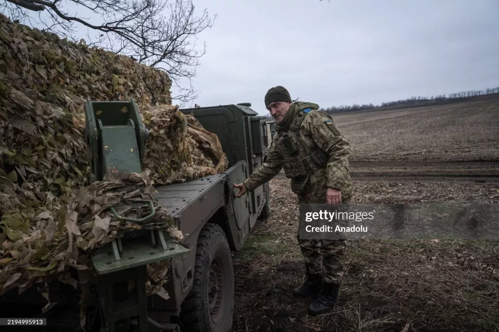 122-мм эрзац-РСЗО на шасси армейского внедорожника M1152A1 HMMWV 111-й отдельной бригады территориальной обороны ВСУ в районе Торецка (Дзержинска)