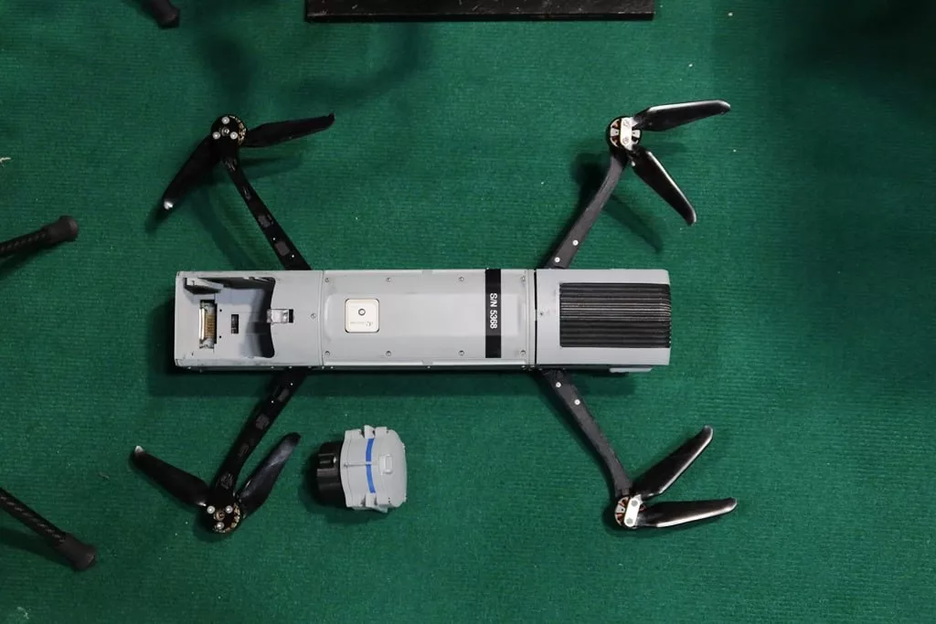 Израильская компания SpearUAV представила дрон-камикадзе Viper 300 и дрон-перехватчик Viper-I, запускаемые из универсального транспортно-пускового контейнера