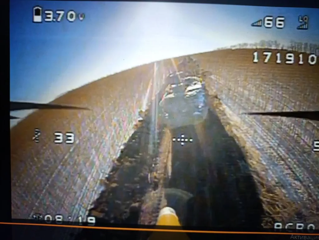 Еще пара кадров украинской брони с пехотой в объективе российских FPV-дронов во время отражения наступления ВСУ в Курской области