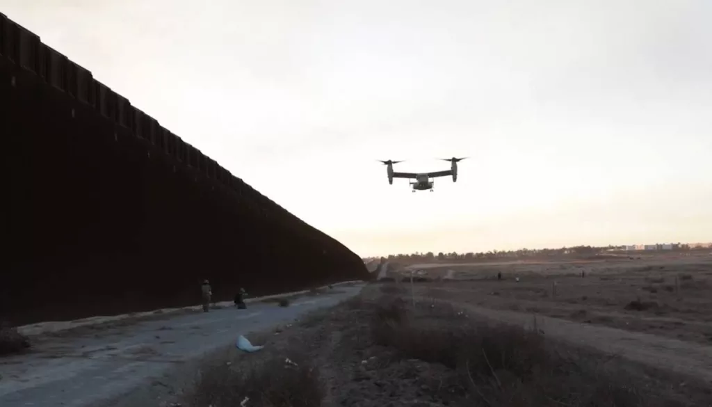 Белый дом публикует кадры переброски подразделений корпуса морской пехоты на конвертопланах MV-22B Osprey в район американо-мексиканской границы