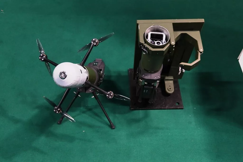 Израильская компания SpearUAV представила дрон-камикадзе Viper 300 и дрон-перехватчик Viper-I, запускаемые из универсального транспортно-пускового контейнера