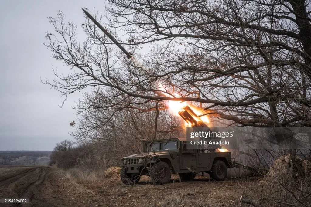 122-мм эрзац-РСЗО на шасси армейского внедорожника M1152A1 HMMWV 111-й отдельной бригады территориальной обороны ВСУ в районе Торецка (Дзержинска)
