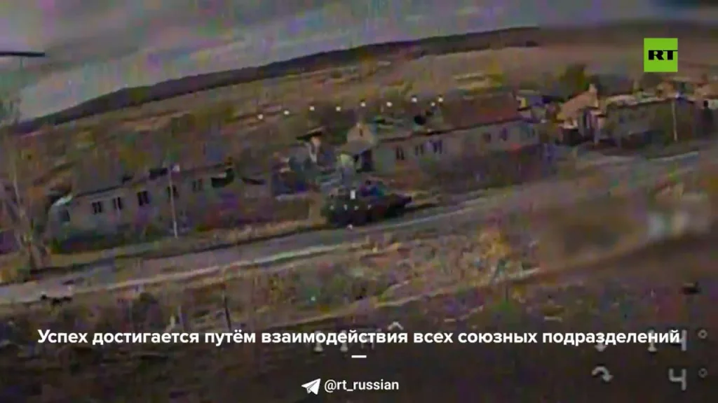 Подготовка и работа FPV-дронов на оптоволокне добровольческого отряда спецназначения «Анвар» по противнику в Курской области