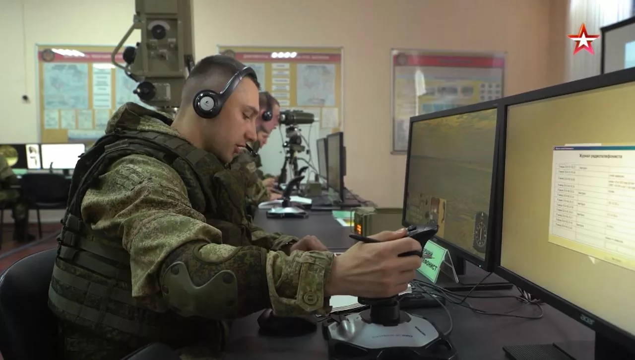 Кадры учебного процесса в Михайловской военной артиллерийской академии из д/с «Военное образование. С учётом боевого опыта»