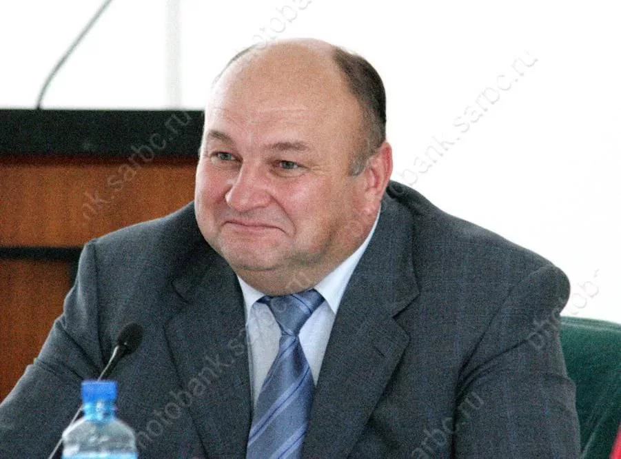 Бывший начальник Приволжской железной дороги отдал мошенникам 87 миллионов рублей и чёрную икру