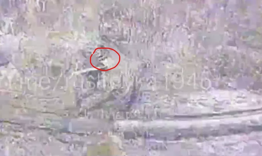 В Курской области операторами FPV 155 бригады морской пехоты ВС РФ уничтожен еще один британский танк "Challenger"