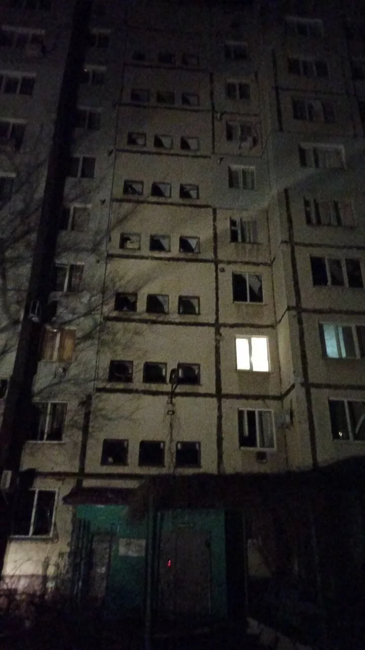 Над четырьмя регионами России в течение прошедшей ночи средствами ПВО перехвачены/уничтожены 12 украинских БПЛА: 7 – над Курской обл, по 2 – над Белгородской и Брянской и 1 над Крымом