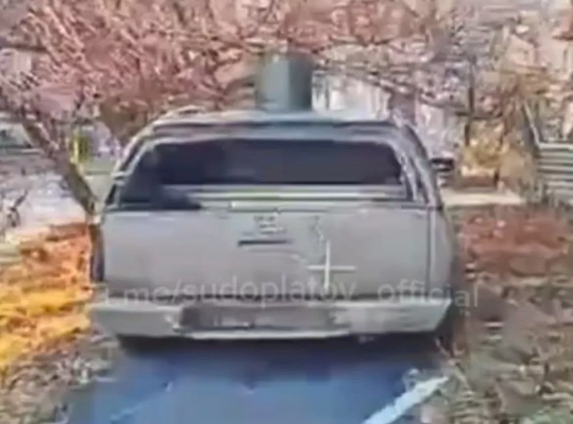 Операторы FPV-дронов проводят ВСУшникам оптоволокно прямо в Покровске