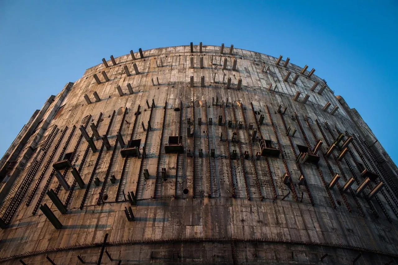 Недостроенная заброшенная АЭС «Хурагуа» на Кубе. Станция строилась по советскому проекту на основе реакторов ВВЭР-440