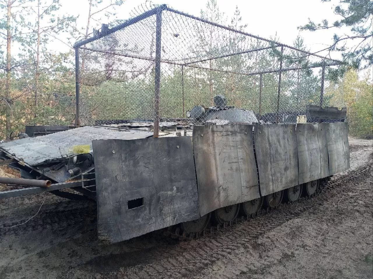 Еще примеры модернизации Урала-375 и БМП-1 до стандартов "вааагх-мобилей"