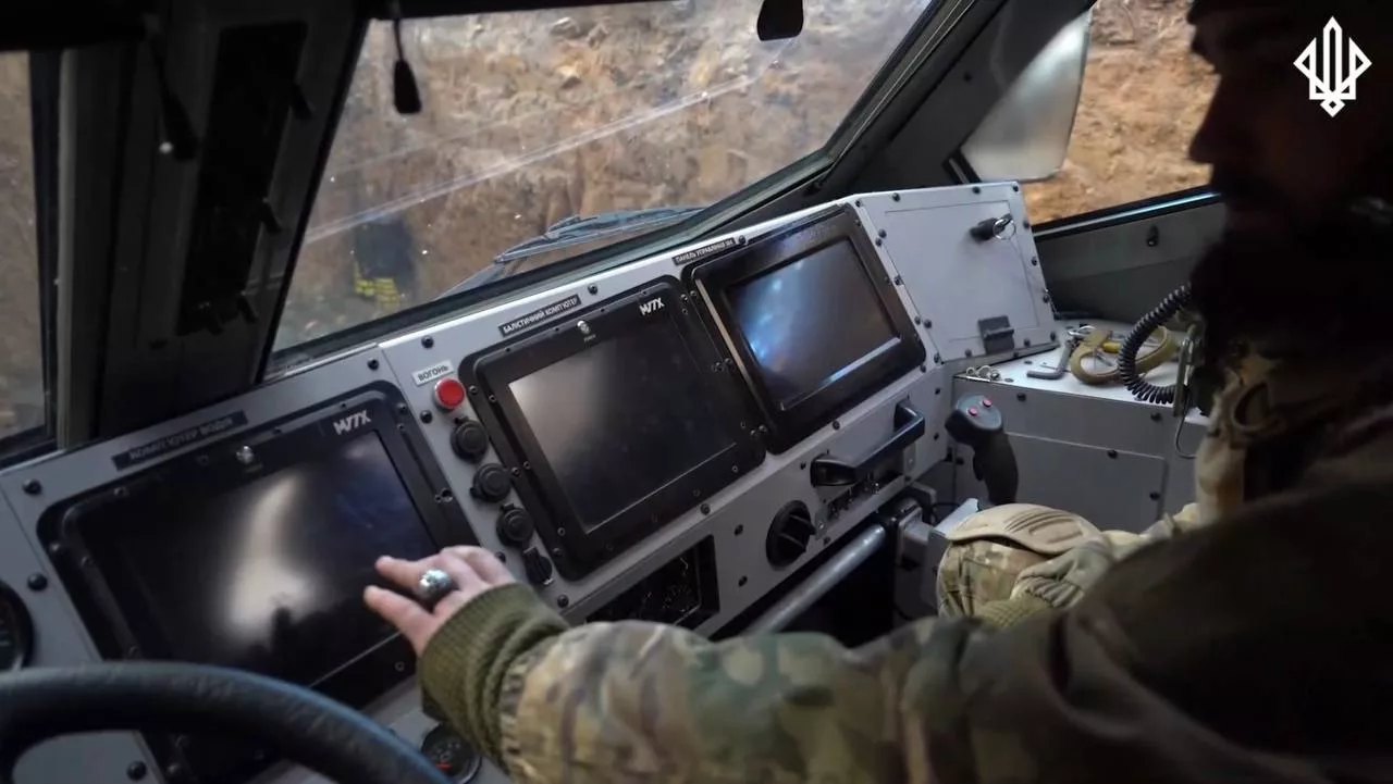 155-мм САУ DITA чешского производства замечена на вооружении ещё одного подразделения – 3-й БрОН «Спартан» НГУ, действующей на Запорожском направлении