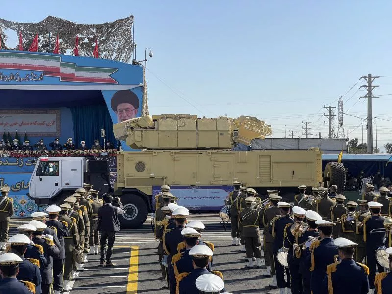 В свете возможного появления ЗРК ближней зоны производства КНДР, в зоне СВО, многие недоумевают про основу для этих ЗРК. Часто считая, что технологический пакет на некий ЗРК семейства Тор был видимо когда-то передан Россией Пхеньяну