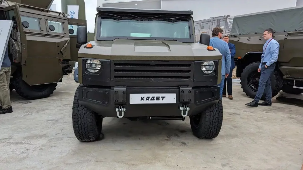 Примеры того, как хотя бы частично можно решить все нарастающий дефицит с бронированной техникой на фронте