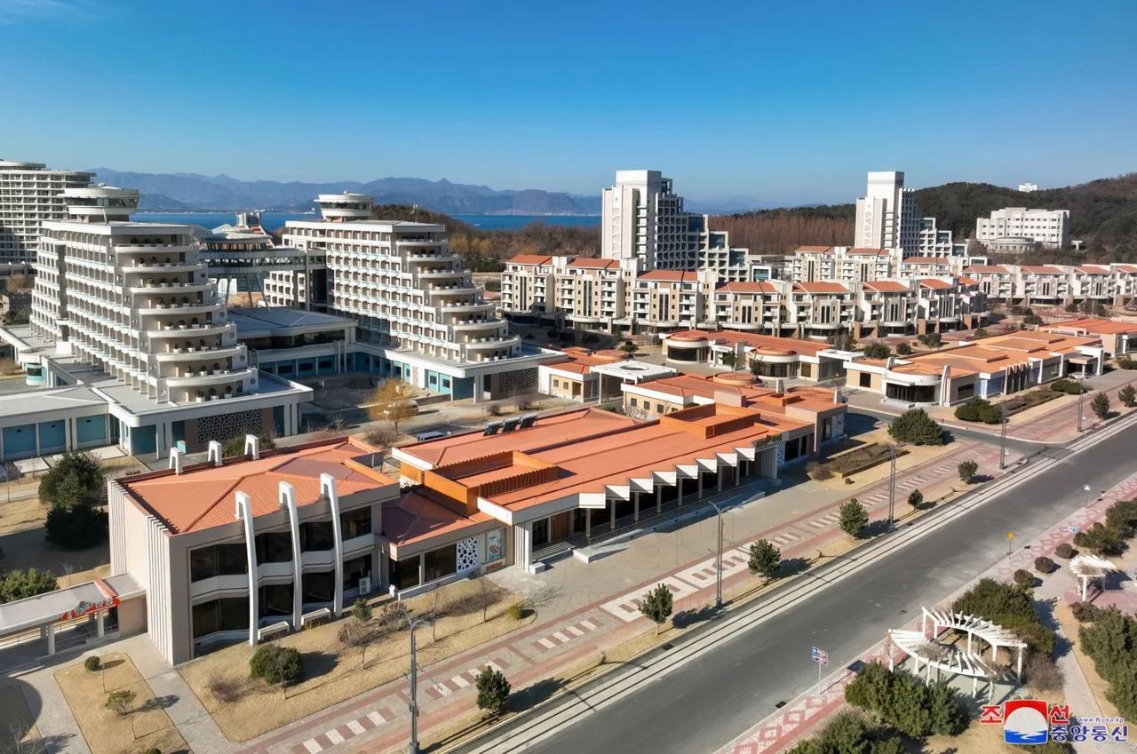 Отдых с видом на полигон для баллистических ракет