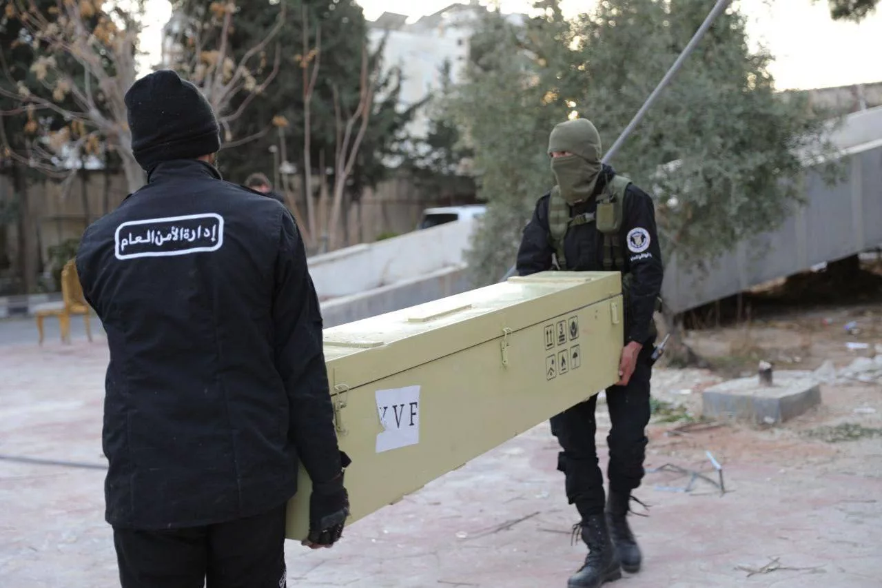 Ресурсы ХТШ хвастаются услугой, которую они оказали Израилю. В Тартусе им удалось перехватить груз с оружием, который должен был уйти ливанской "Хезболле"