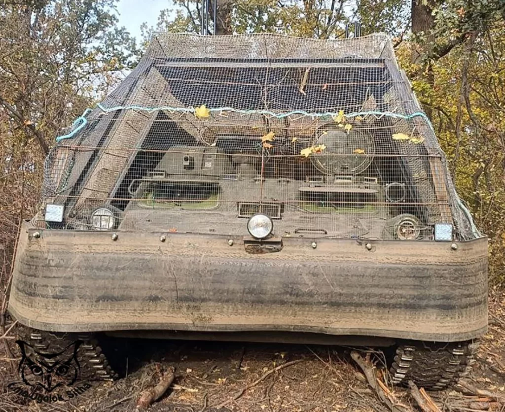 Подборка разнообразных "царь-мангалов" на российских танках и МТ-ЛБ