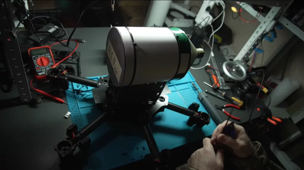 Украинский оптоволоконный гексакоптер с катушкой более чем на 41 км дальности