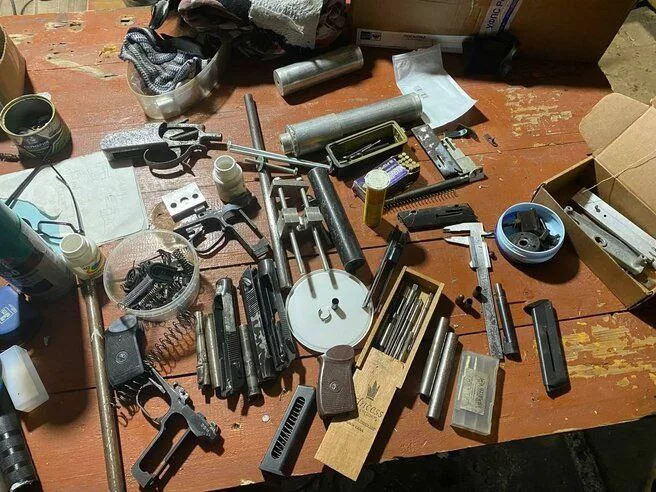 В Тверской области пресекли деятельность преступной группы, причастной к незаконному обороту оружия и боеприпасов