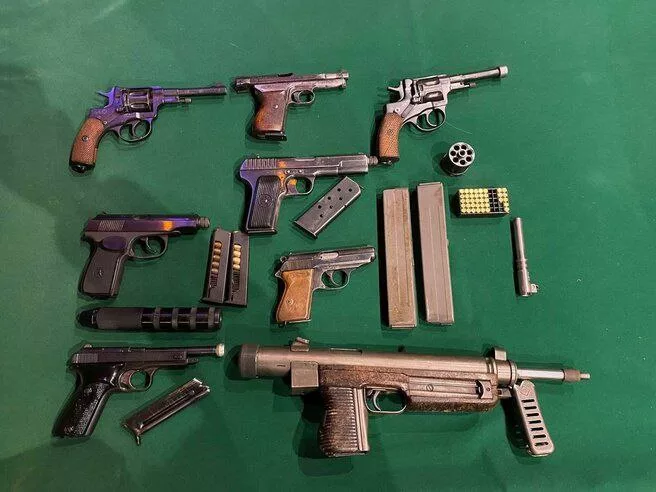 В Тверской области пресекли деятельность преступной группы, причастной к незаконному обороту оружия и боеприпасов