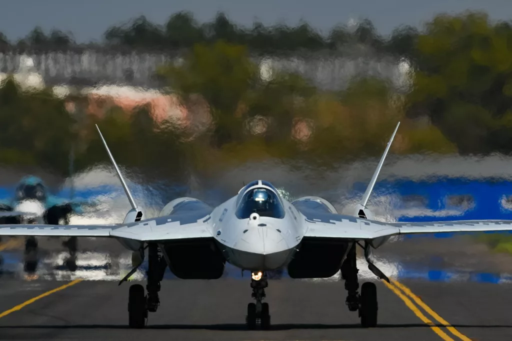 Становление альфа хищника: ровно 15 лет назад впервые взлетел истребитель Су-57