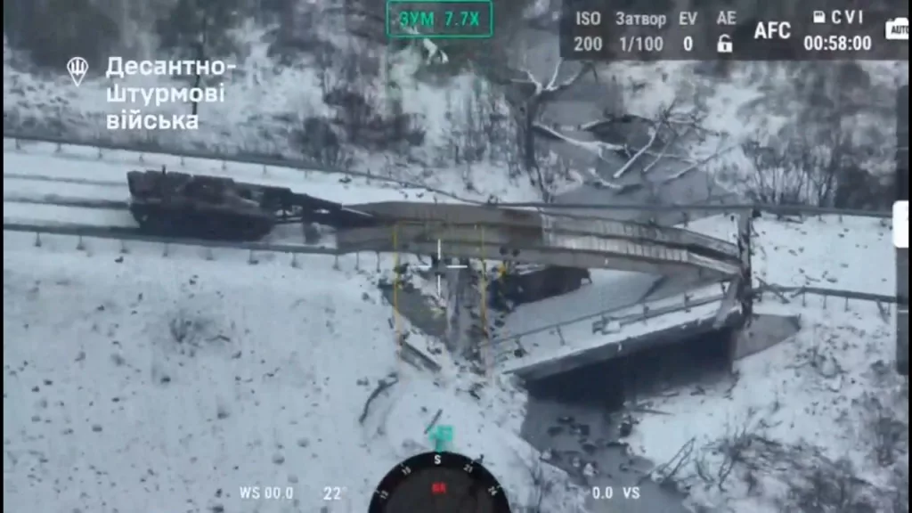 Фрагмент недавнего наступления ВСУ в Курской области, снятый дроном противника