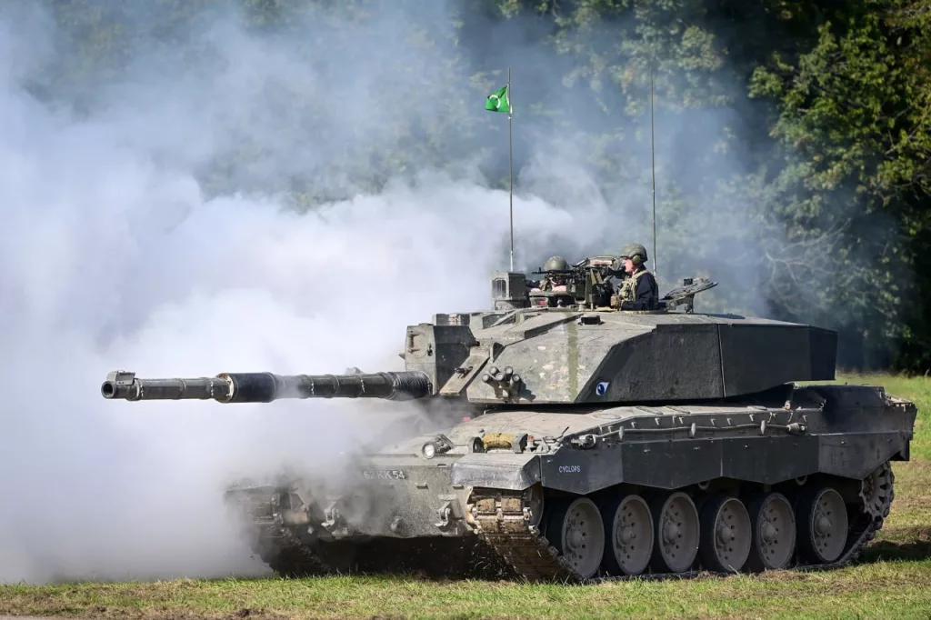 Великобритания объявила о новом пакете военной помощи для ВСУ на 150 млн фунтов стерлингов (186 млн долларов)