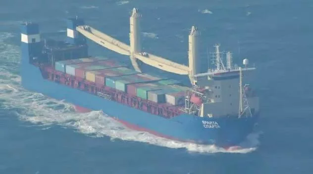 Российские логистические суда Sparta и Sparta-II, загруженные военной техникой из Тартуса, следуют в российские порты