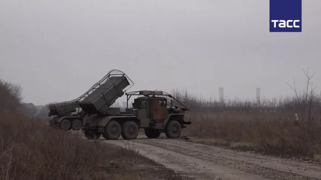 Боевая работа расчёта РСЗО 9К51М «Торнадо-Г», 52-й артиллерийской бригады ВДВ в Курском приграничье