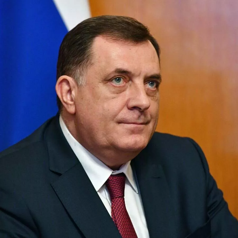 Суд Боснии и Герцеговины заочно приговорил президента Республики Сербской Додика к году тюрьмы и шести годам запрета госслужбы