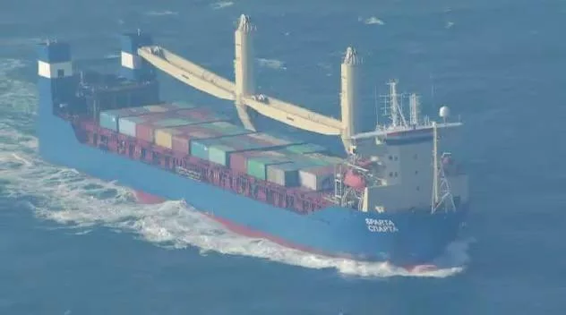 Тем временем Sky News показал российские грузовые суда «Спарта» и «Спарта II» с эвакуированной военной техникой из порта Тартус в Сирии