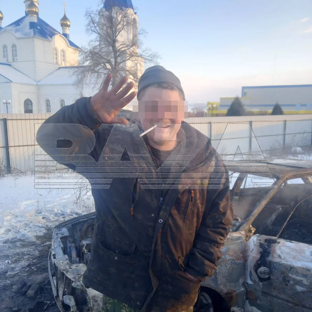 Мужчина бросил найденный в поле FPV-дрон в свой автомобиль. Так житель Белгородской области хотел инсценировать атаку беспилотника, чтобы получить выплаты