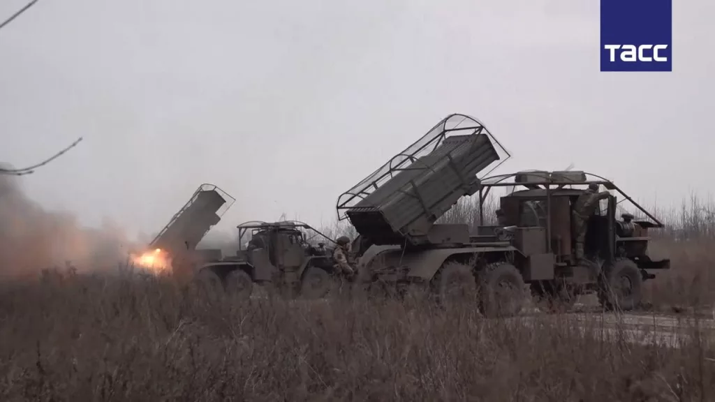 Боевая работа расчёта РСЗО 9К51М «Торнадо-Г», 52-й артиллерийской бригады ВДВ в Курском приграничье