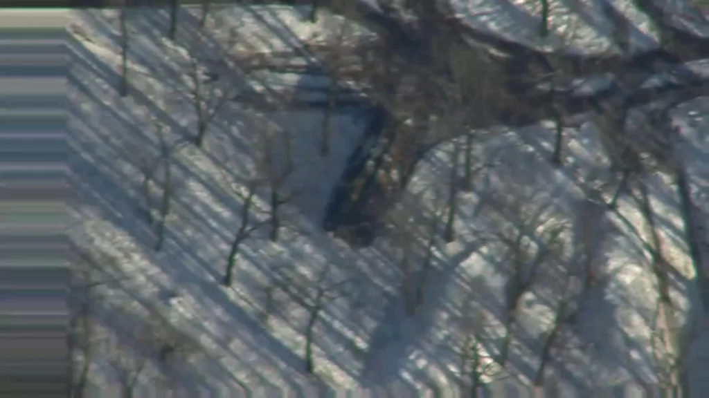 Красивое уничтожение пусковой установки ЗРК С-300ПС украинской армии прилетом "Искандера" в лесу между селами Великий Бобрик и Малый Бобрик, Сумская область