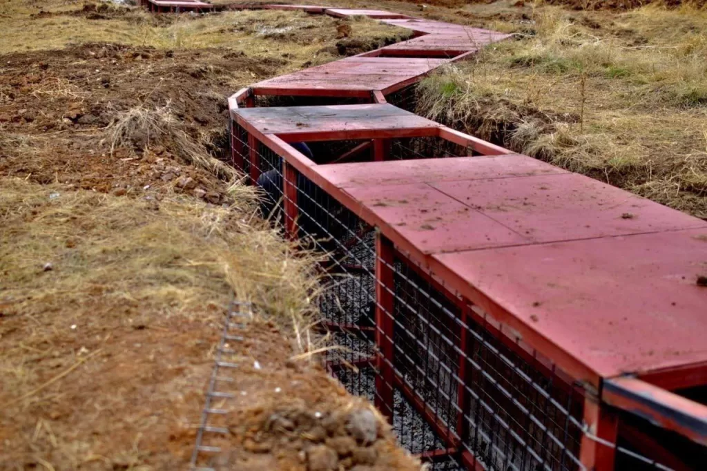 Украинская группировка усиливает линию обороны перед промзоной шахтоуправления "Покровское"