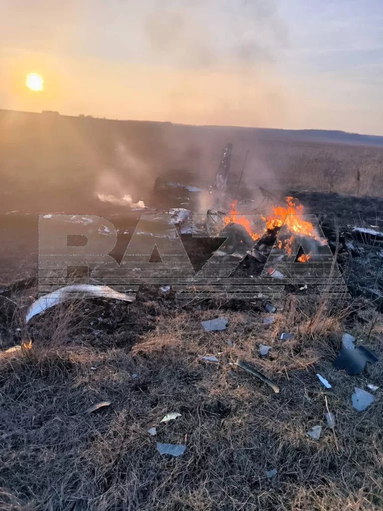 На борту разбившегося самолета в Подмосковье были два инструктора — Виталий Кияшко и Иванцов В