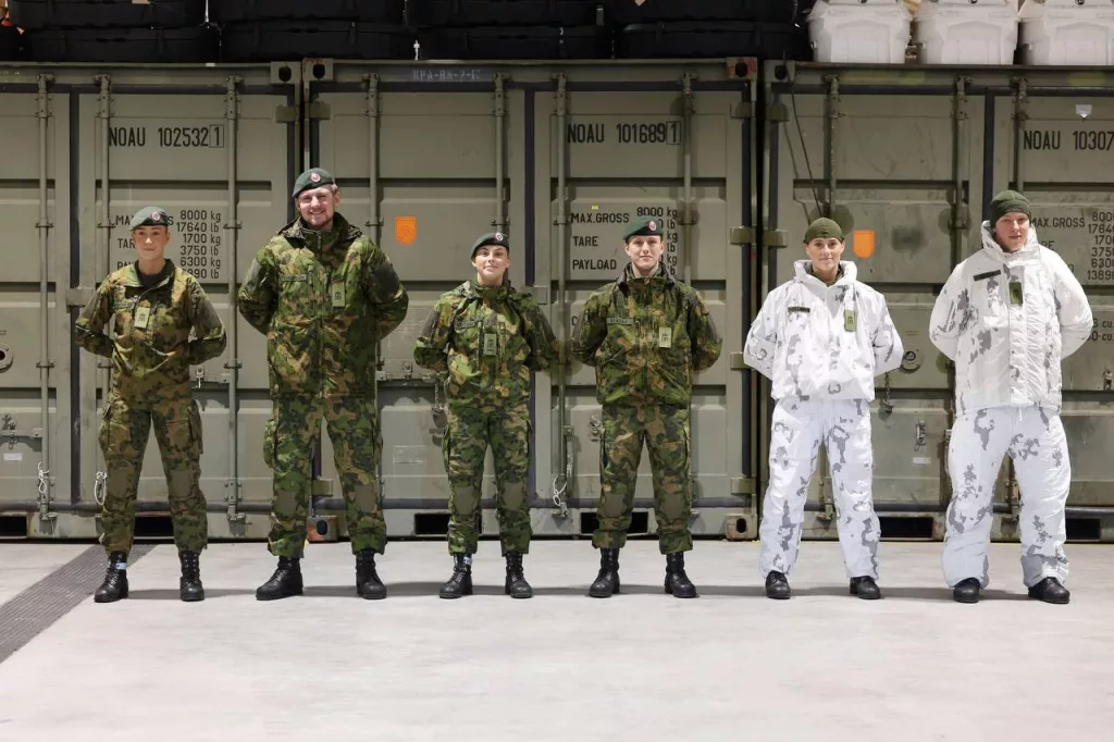 Солдаты норвежской армии в провинции Финнмарк первыми начали получать новый комплект униформы М23