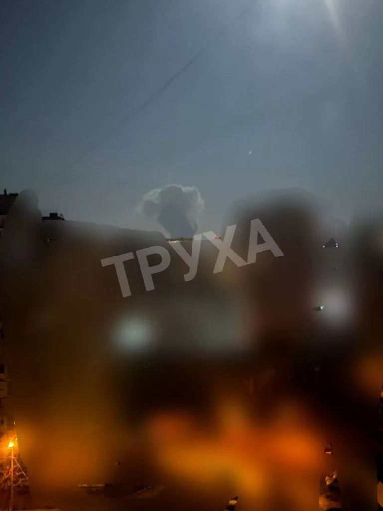 Ночью ВС РФ осуществили комбинированную атаку «Гераней» и ракет по Украине