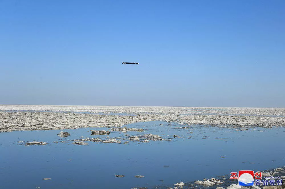 Как сообщили сегодня СМИ КНДР, 26 февраля в западной части страны проводились учения с пусками крылатых ракет средней дальности