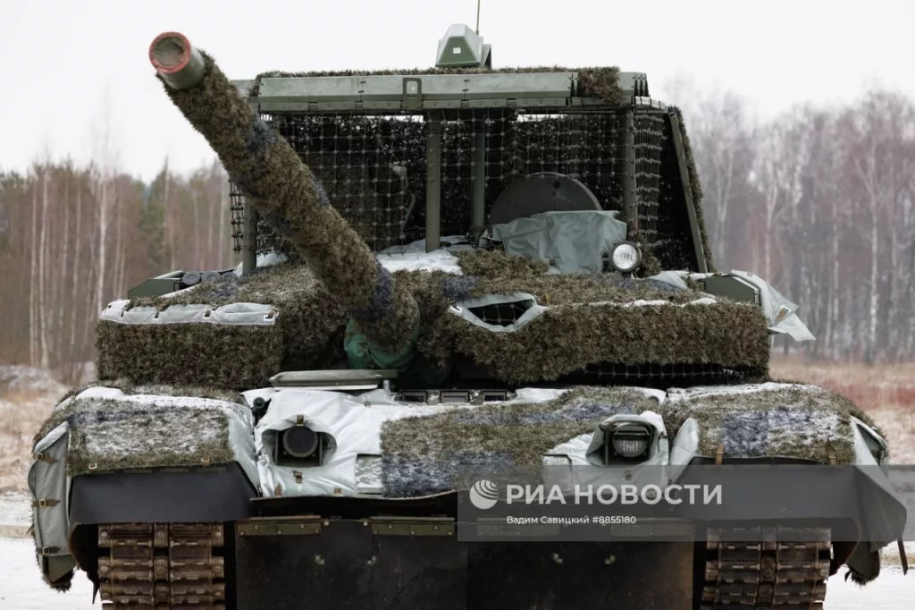 Модернизированная бронетехника на показе Главного автобронетанкового управления Минобороны РФ