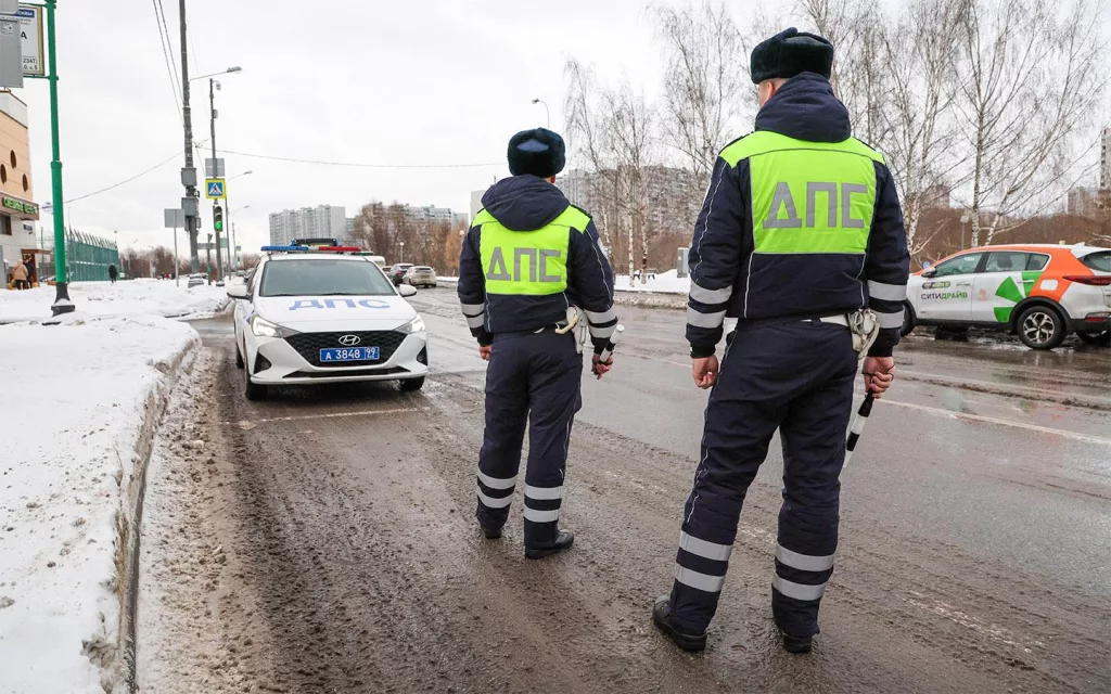 Иностранцам могут запретить сдавать на права в России: кто попадет под ограничения?