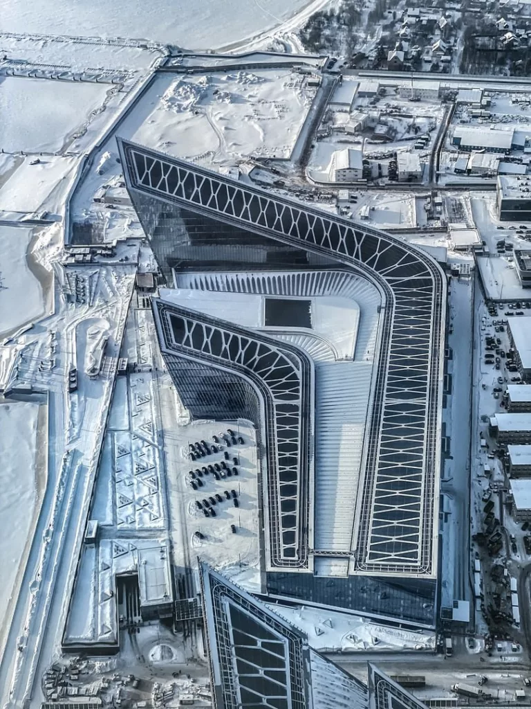 Питерский «Лахта Центр» открыл смотровую площадку для посетителей